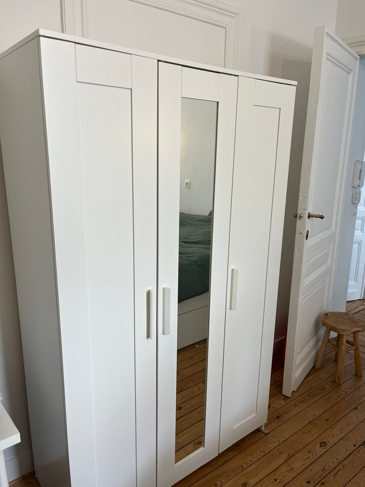 IKEA Brimnes White (3 doors), Ophalen, Met deur(en), 100 tot 150 cm, Zo goed als nieuw