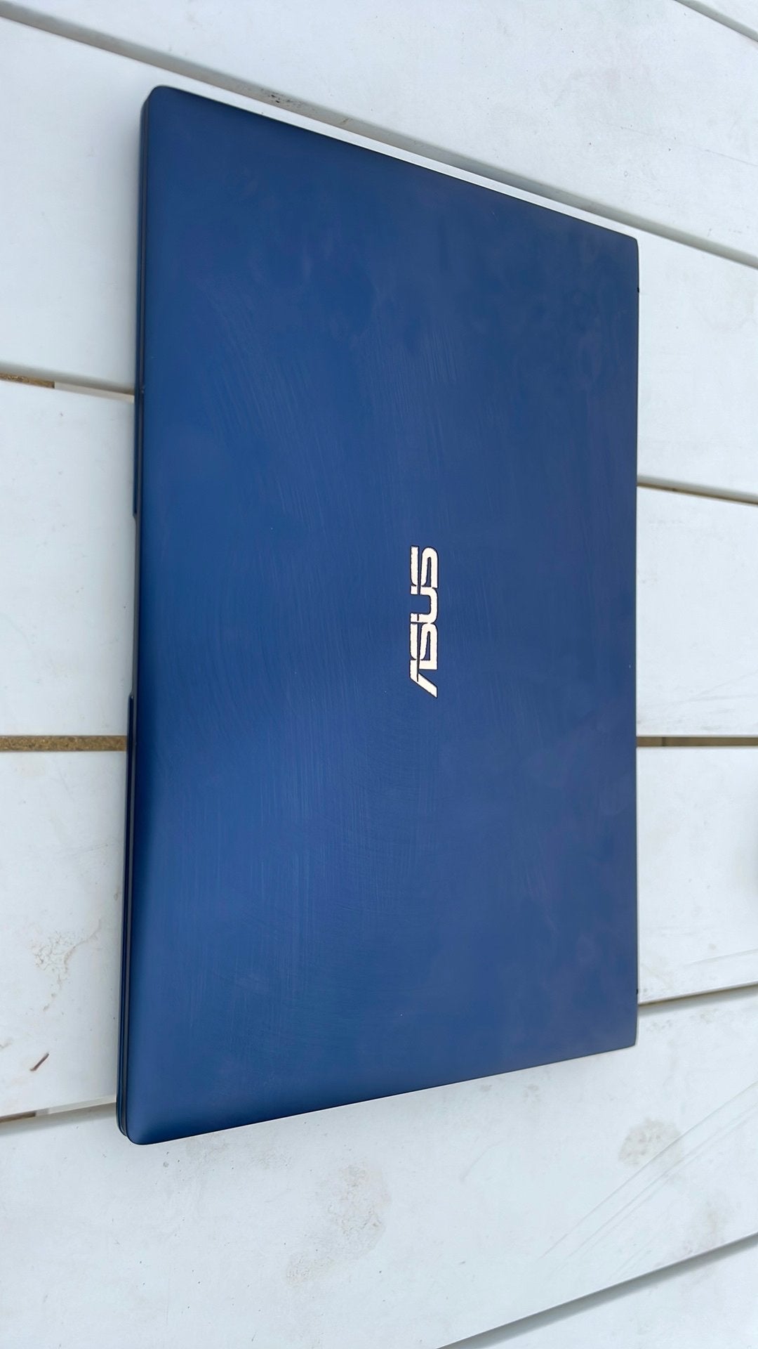 Asus Zenbook, 13 pouces, Moins de 2 Ghz, Utilisé, SSD