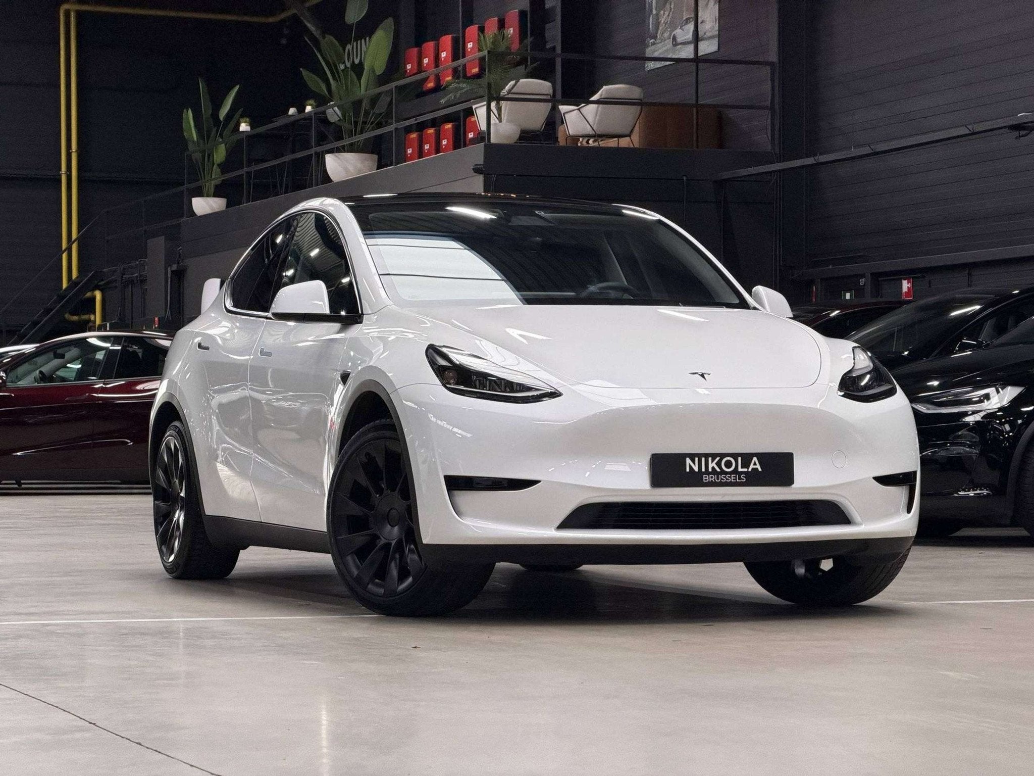 Tesla Model Y PREMIUM RWD - HARDWARE 4 - AUTOPILOT - FSD REA, Auto's, Achterwielaandrijving, Gebruikt, Zwart, Wit