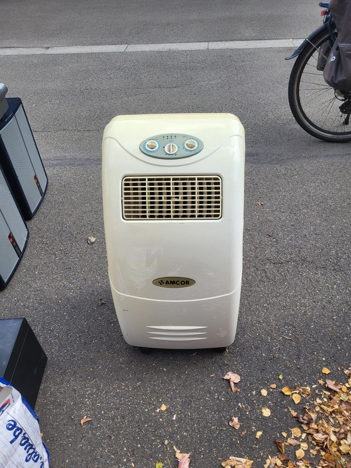 climatiseur mobile, Refroidissement et Déshumidification, 60 à 100 m³, Enlèvement, Utilisé
