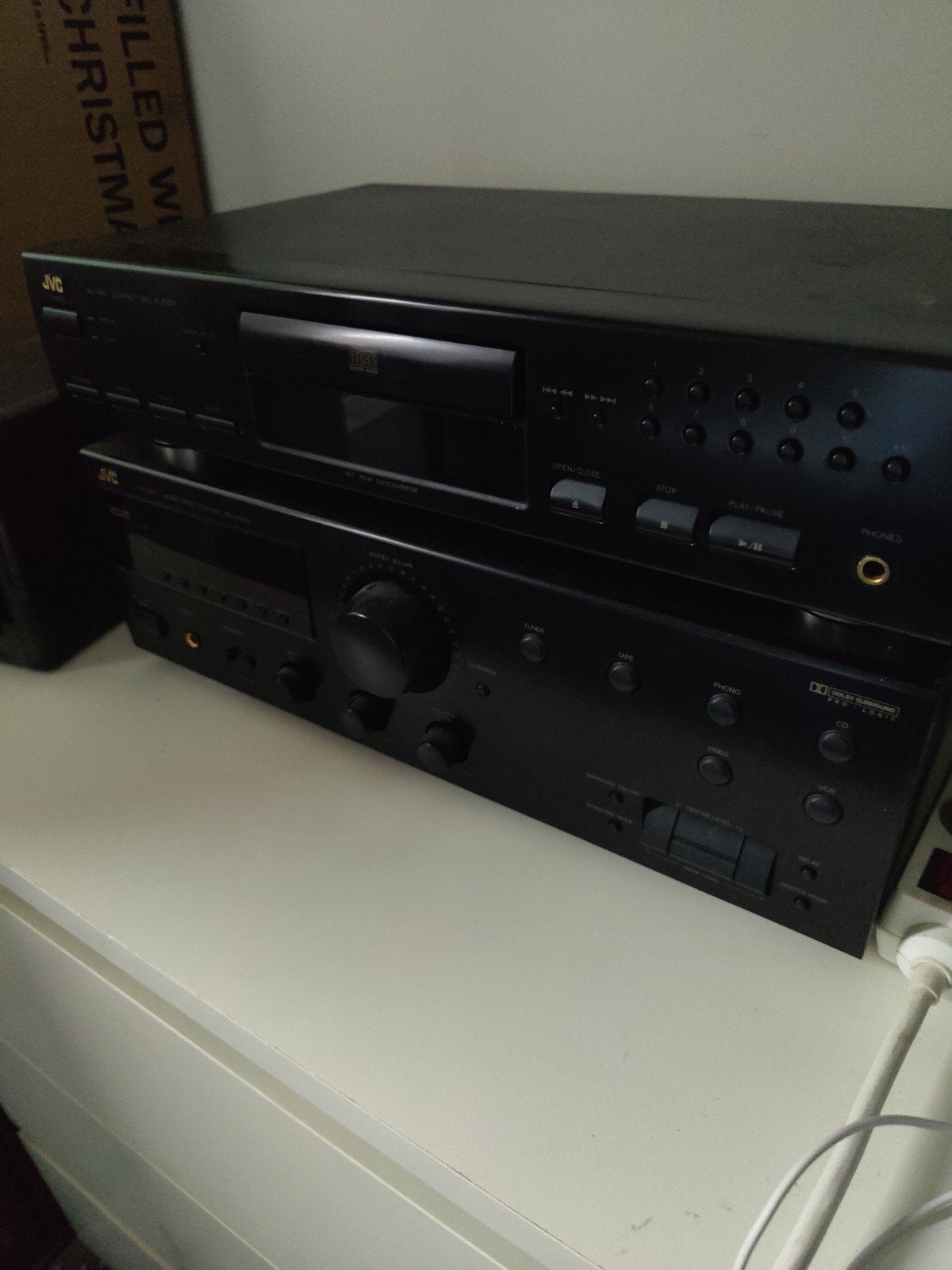 jvc cd speler + jvc versterker en 2 jvc boxen, Gebruikt, JVC, Cd-speler, Losse componenten