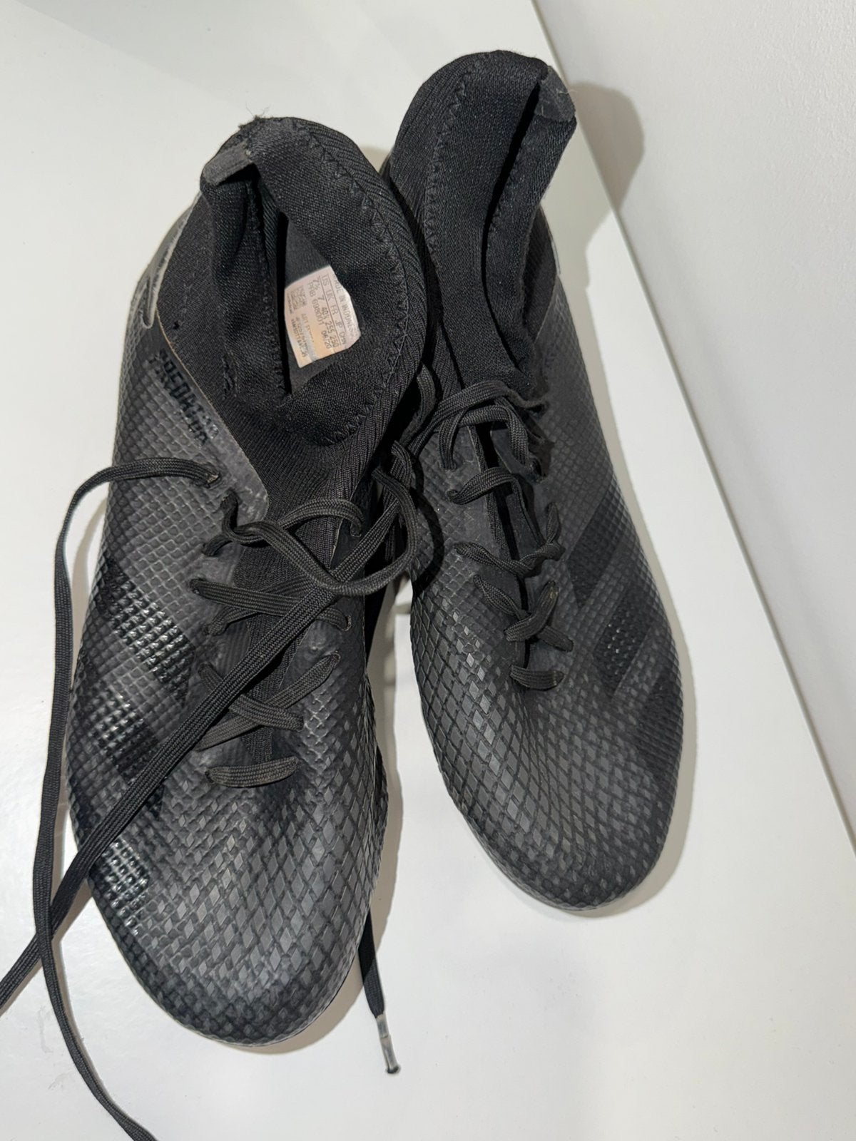 Crampons adidas noirs, Sports & Fitness, Enlèvement, Comme neuf