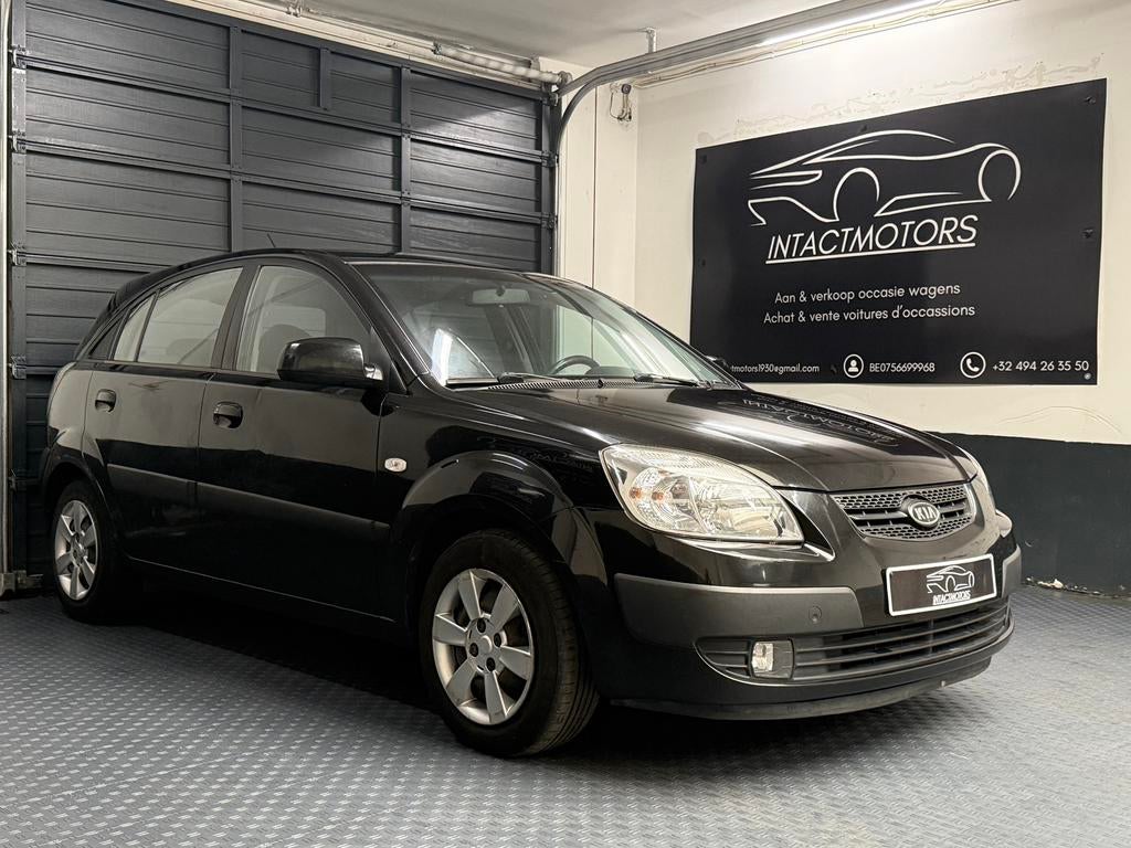 Kia Rio 1.4i 139.000 KM 2006 Airco, Autos, Essai à domicile, 750 kg, Entreprise, Garantie prolongée