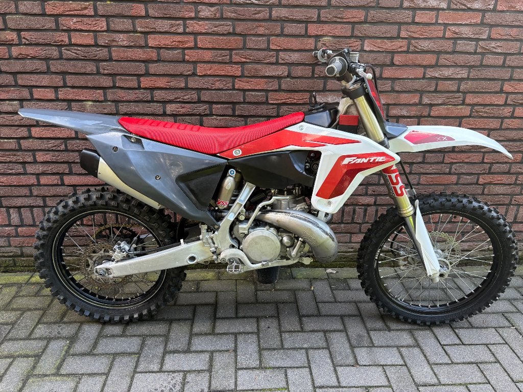Fantic 250cc 2takt  Geen YZ250 !als nieuw!, Motoren, 250 cc, Sportuitlaat, Gebruikt, Particulier