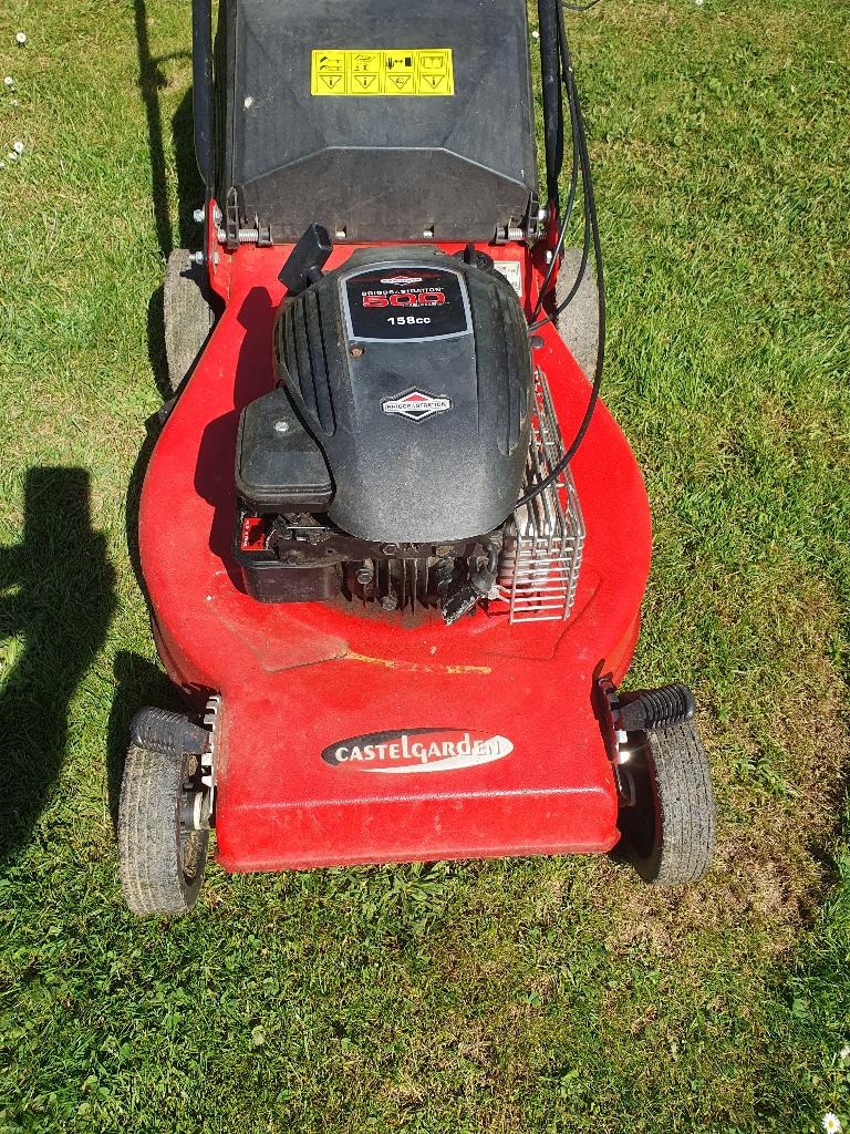 TONDEUSE AUTO-TRACTEE - MOTEUR BRIGGS STRATTON SERIE 500, Ophalen, Gebruikt, 40 t/m 49 cm, Benzine-grasmaaier