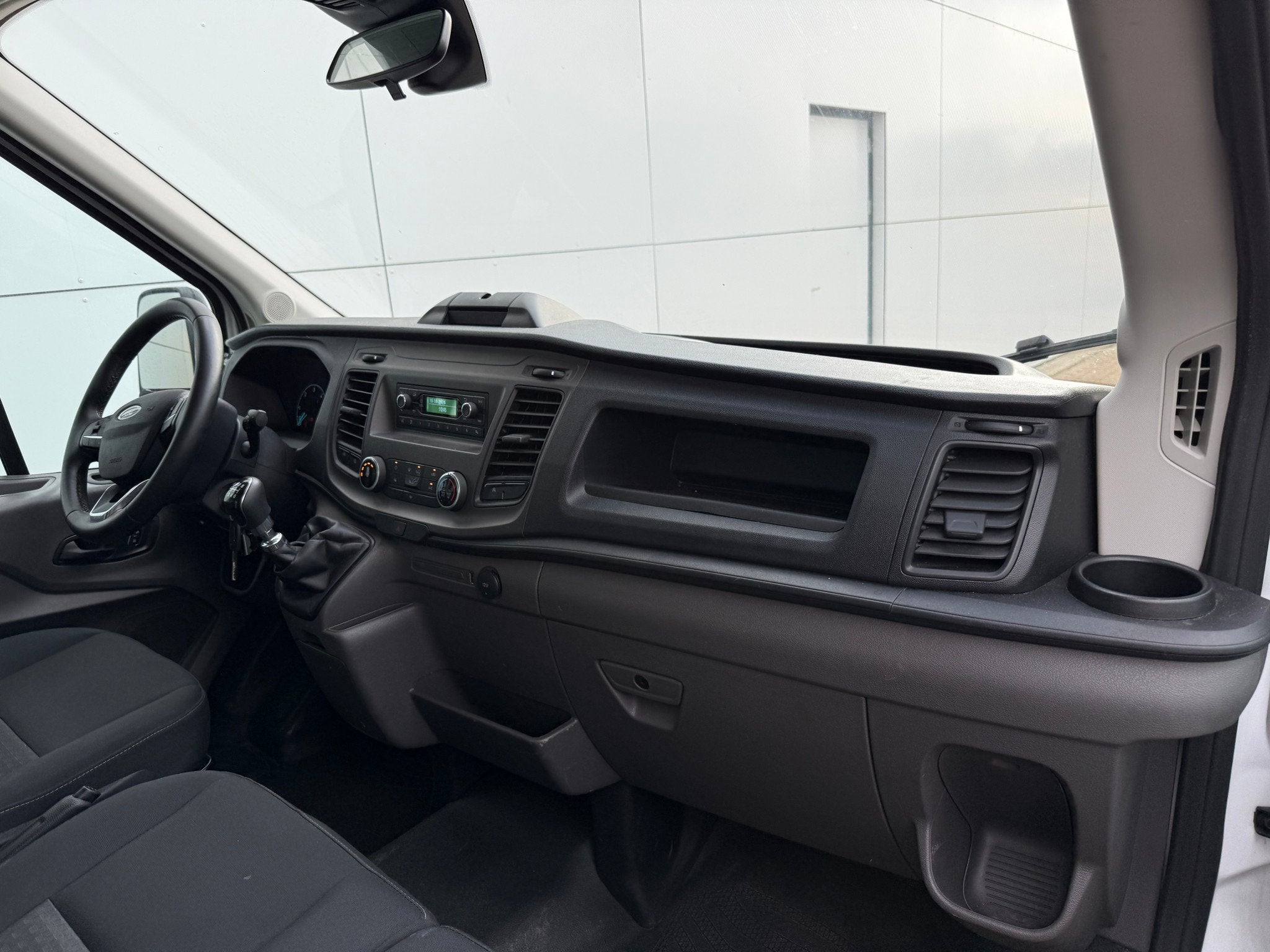Ford Transit Transit 2.0 TDCI 130PK (bj 2024), Auto's, Achterwielaandrijving, Euro 6, 4 cilinders, 2000 kg