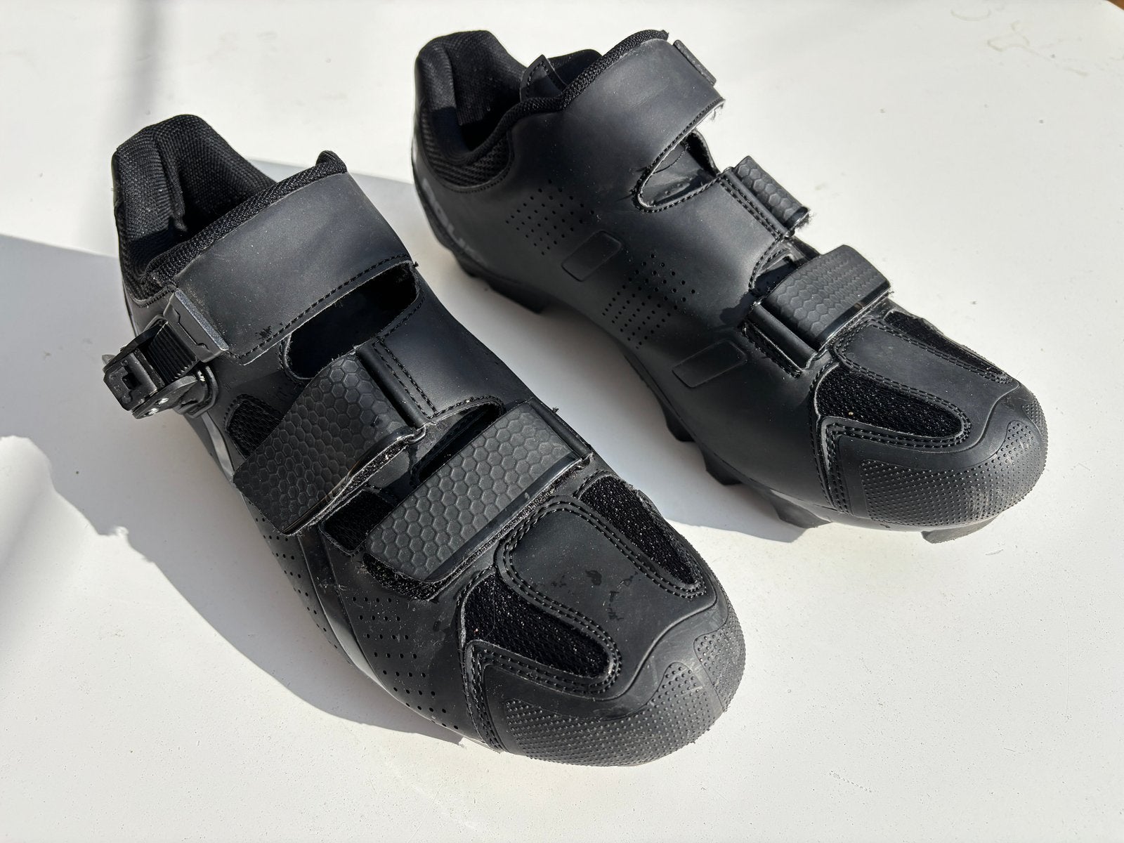 Agu M500 mountainbike klikpedaalschoenen, Enlèvement, Comme neuf