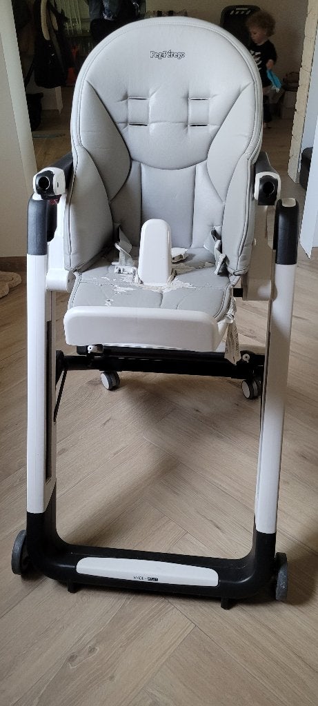 Chaise haute bebe peg perigo siesta, Enfants & Bébés, Chaises pour enfants, Enlèvement