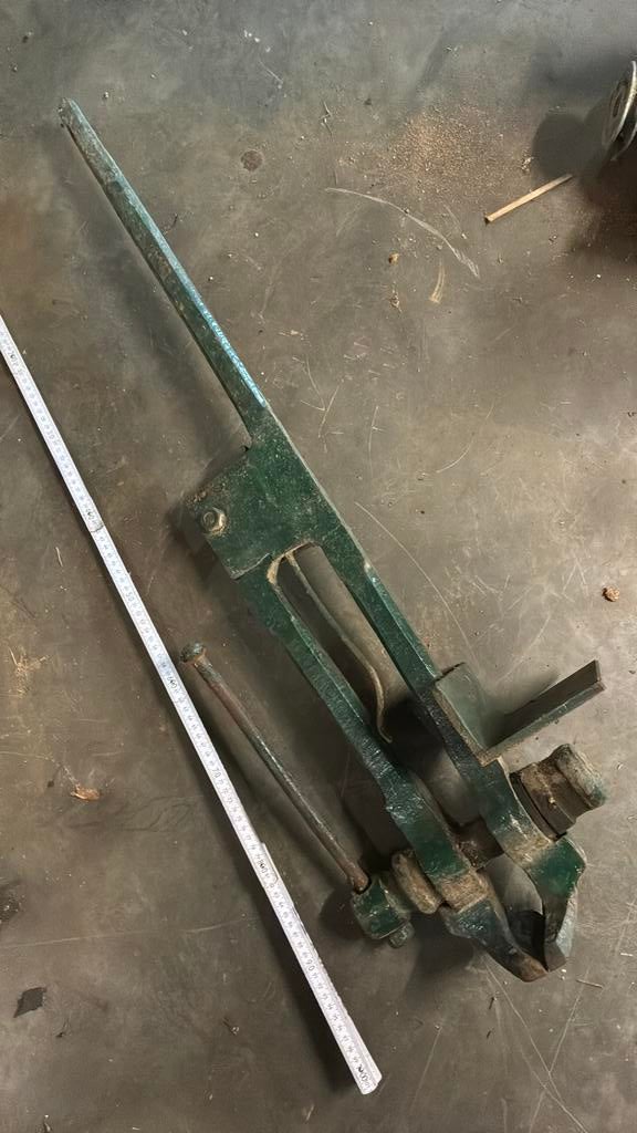 Zware bankschroef, Doe-het-zelf en Bouw, Ophalen, Gebruikt, Bankschroef