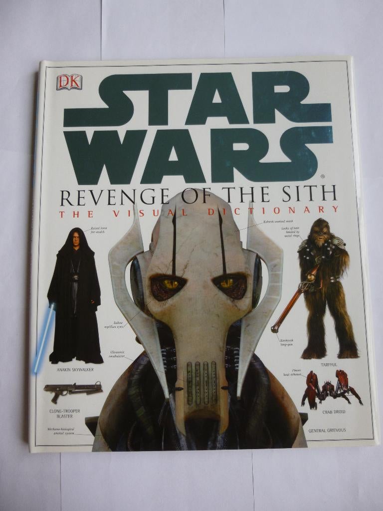 STARWARS BOEK THE VISUAL DICTIONARY ROTS UIT 2005, Enlèvement ou Envoi, Comme neuf, Livre, Poster ou Affiche