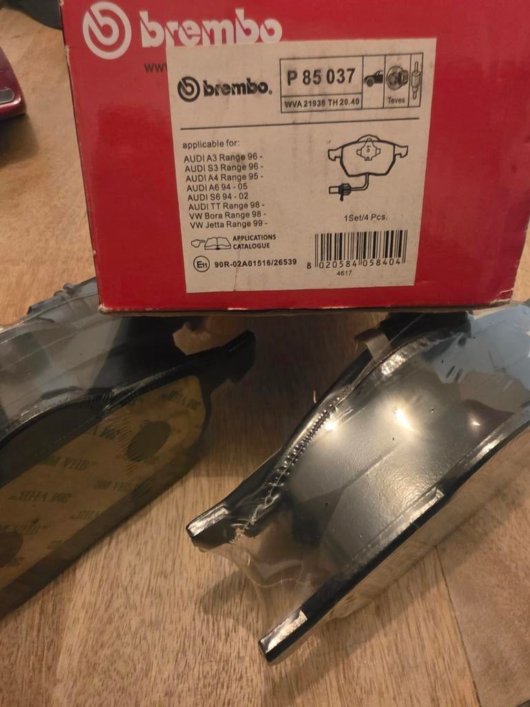 Les plaquettes de frein BREMBO sont neuves ! AUDI A3/S3/A4/A, Enlèvement ou Envoi, Neuf, Audi