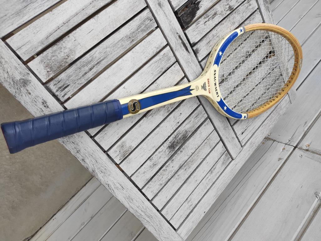 vintage Tennisracket Snauwaert - is niet meer recht, Sport en Fitness, Ophalen, Gebruikt, Racket, Overige merken