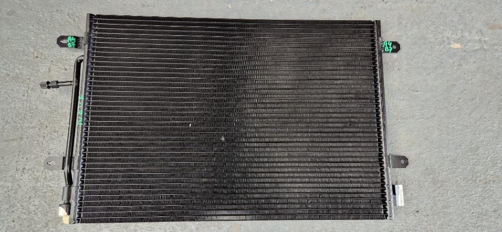 Radiateur NEUF CLIMATISATION AUDI A4 B7 condenseur clim, Enlèvement, Audi