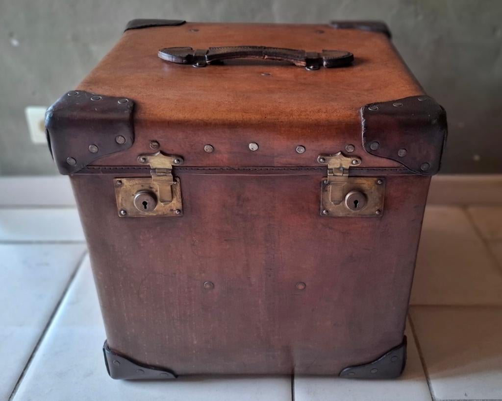 Antieke Engelse kubusvormige reiskoffer, Antiek en Kunst, Antiek | Overige Antiek, Ophalen of Verzenden