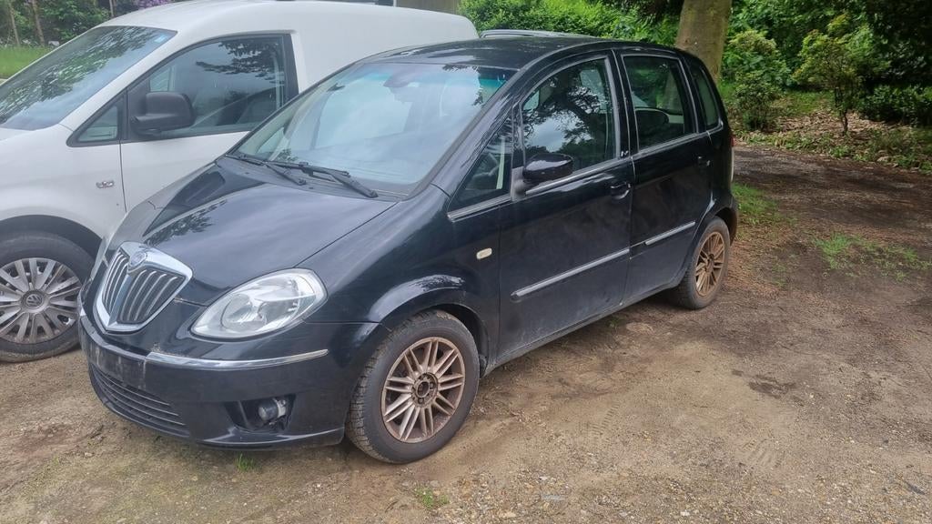 Lancia Musa 1.6mtj pour pièces, Enlèvement
