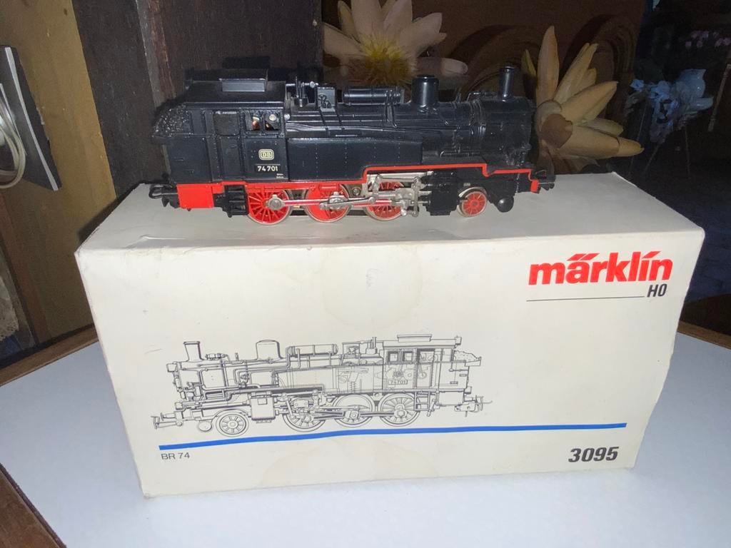 LOCOMOTIVE A VAPEUR MARKLIN 3095 CHEMIN DE FER ALLEMAND. 45€, Enlèvement ou Envoi, Courant alternatif, Comme neuf, Locomotive