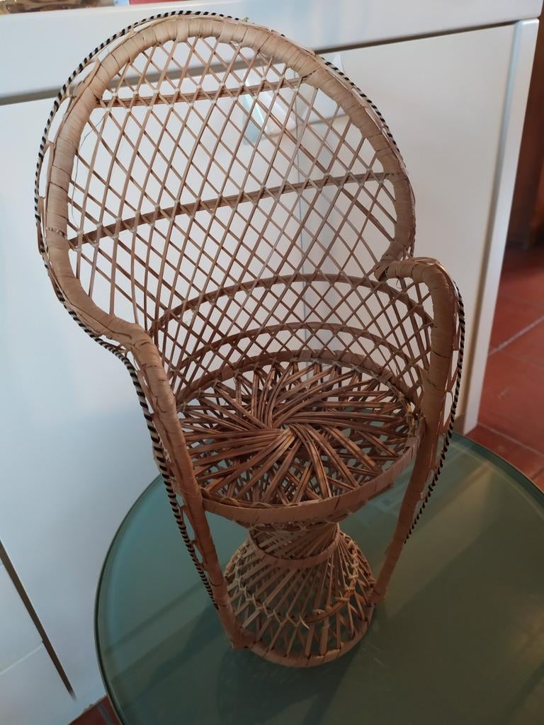 Chaise paon vintage en osier avec bordure noir/blanc pour le, Enlèvement ou Envoi