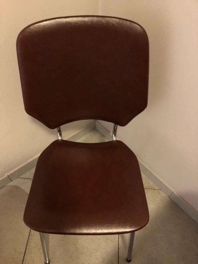 allerlei stoelen - gewichten fitness - instrumententafel, Ophalen, Kunststof, Zo goed als nieuw, Vier