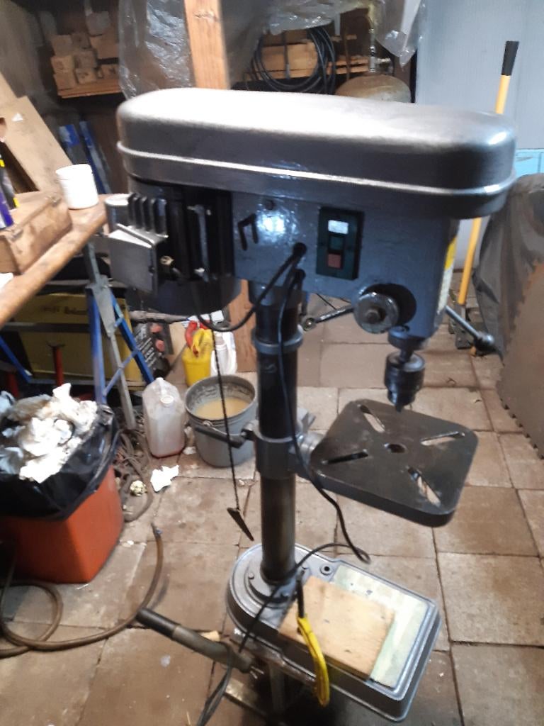 Kolomboor huvema 220v, Ophalen, Gebruikt, Kolomboormachine, Klopboormechanisme