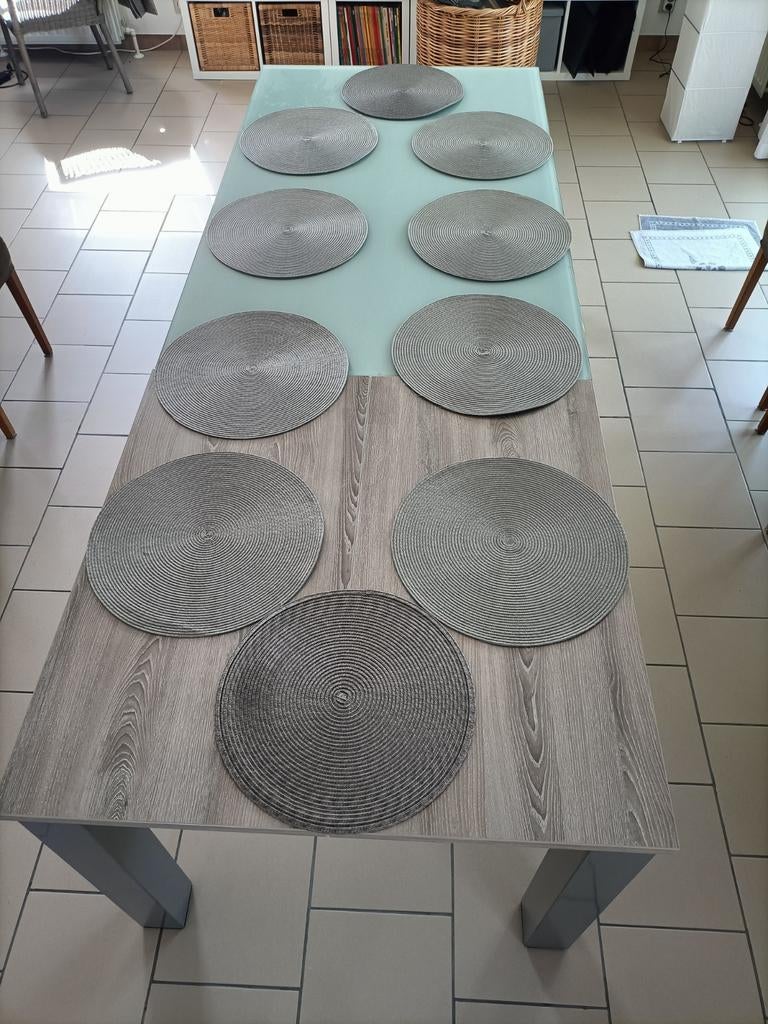 Table extensible 150-240., Enlèvement, Utilisé