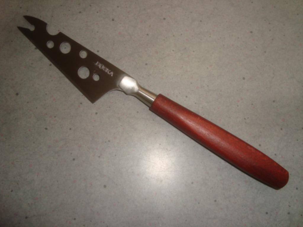 Couteau à fromage BOSKA, Envoi, Comme neuf, Bois
