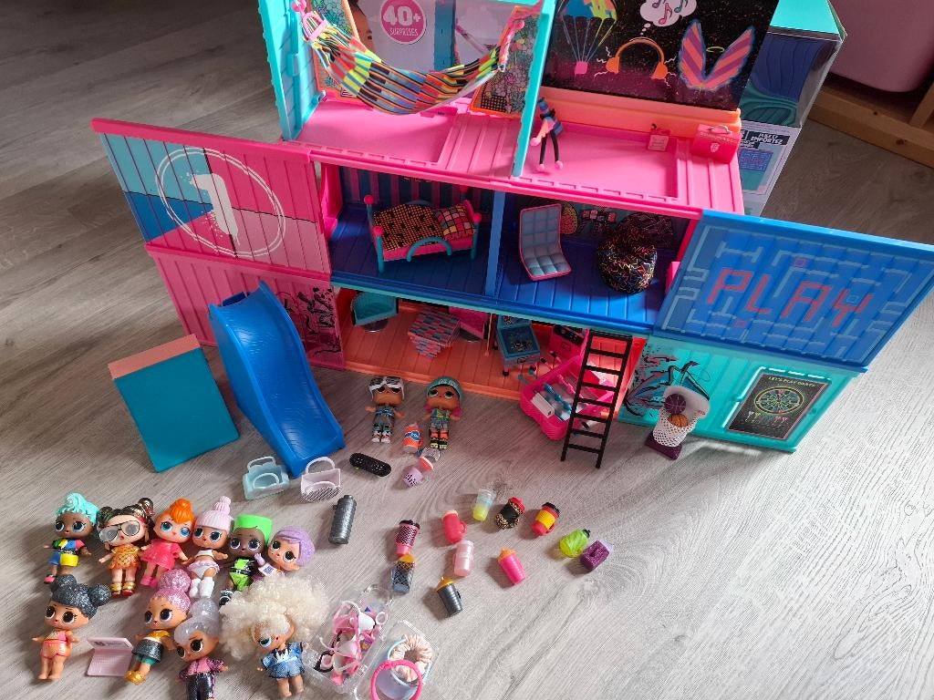 LOL Surprise Modeshow Huis, Ophalen of Verzenden, Zo goed als nieuw, Poppenhuis