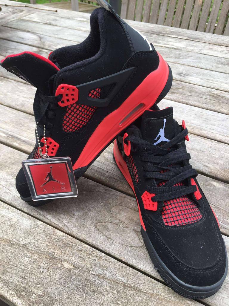 Air Jordan 4 red thunder, Ophalen of Verzenden, Nieuw