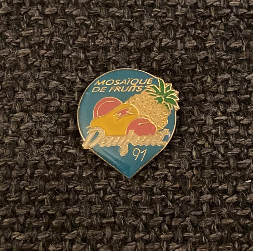 PIN - DAUFRUIT - MOSAÏQUE DE FRUITS, Envoi, Utilisé, Marque, Insigne ou Pin's
