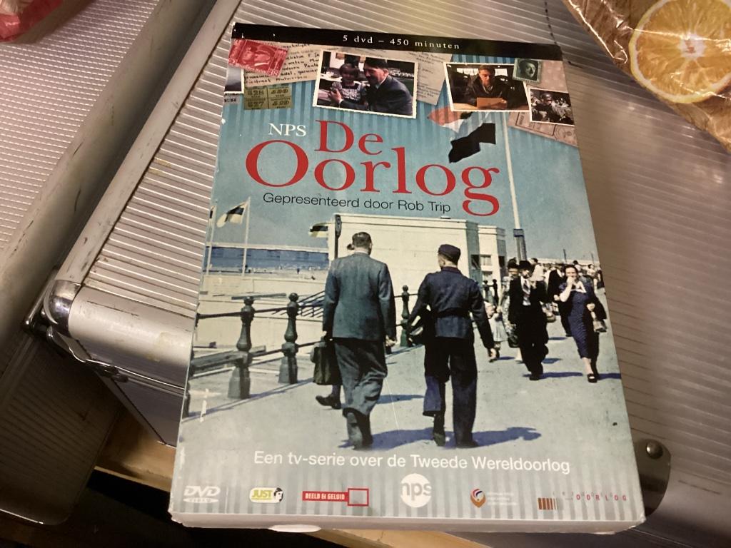 De Oorlog ( box 5 dvd's ), Cd's en Dvd's, Dvd's | Tv en Series, Boxset, Vanaf 9 jaar, Ophalen of Verzenden