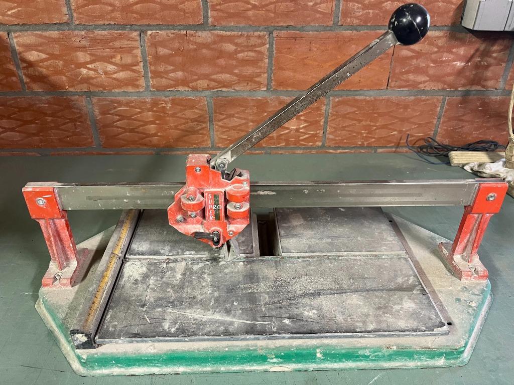 Tegelsnijmachines, Ophalen