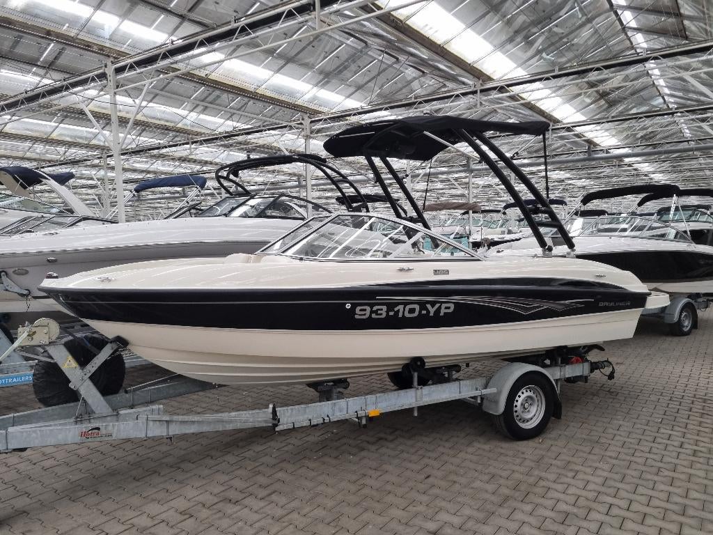 Bayliner 185 van het jaar 2010 Mercruiser 3.0 L 135 PK, Watersport en Boten, Speedboten, Zo goed als nieuw, Benzine, 120 tot 200 pk