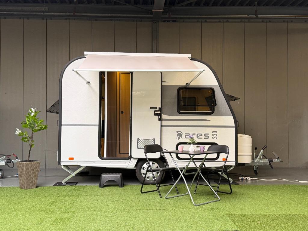 ✅CARAVAN ARES 330 • 2025 • NIEUW • 4 PERSOONS • 710KG • ALKO, Overige merken, Schokbreker, Bedrijf, 4 tot 5 meter