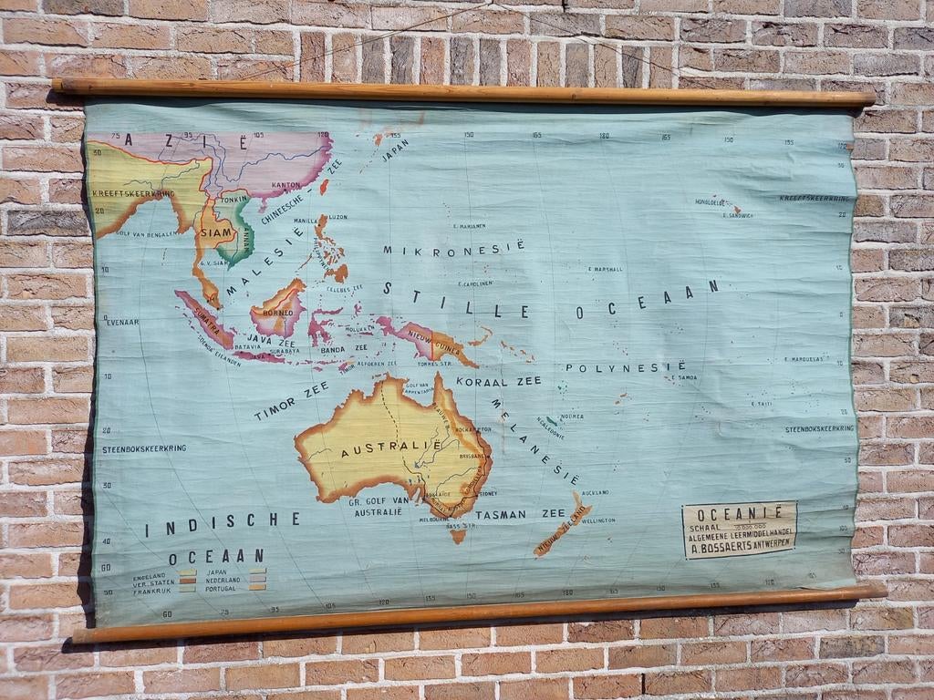 Antieke schoolkaart Oceanië, Ophalen