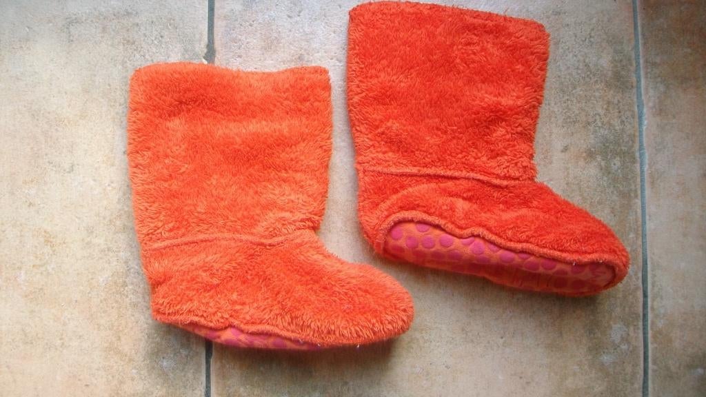 Pantoffels, Woody, maat 26/30, Kinderen en Baby's, Ophalen of Verzenden, Gebruikt, Woody