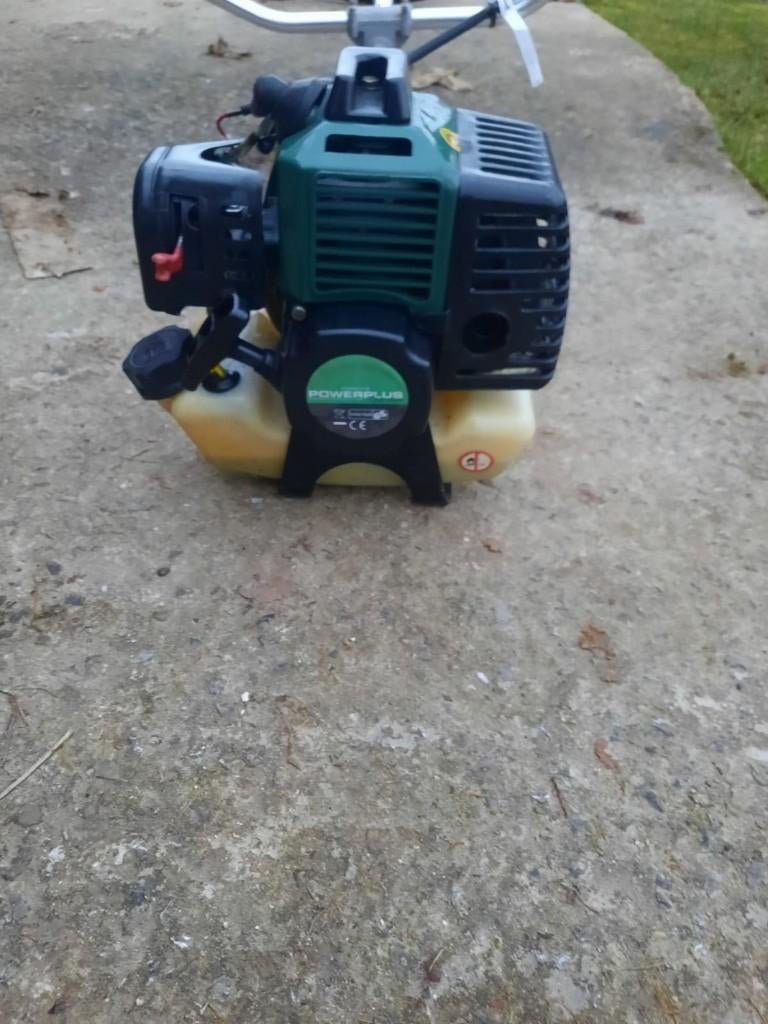 débroussailleuse, Comme neuf, Enlèvement, Powerplus, 10 à 30 cm
