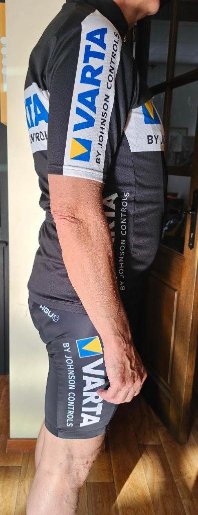 Fietsoutfit met korte broek + fietsshirt, Fietsen en Brommers, Heren, Nieuw, Ophalen of Verzenden, L