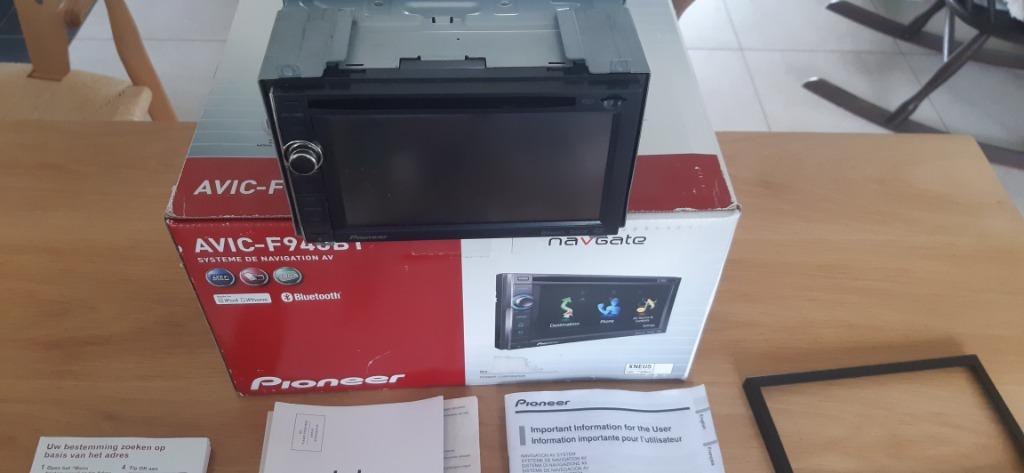 Pioneer avic gps 2-din f940bt, Auto diversen, Ophalen of Verzenden, Zo goed als nieuw