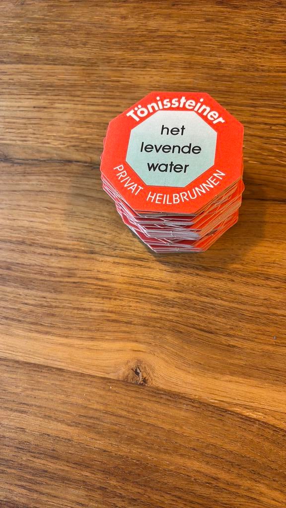 Bierviltjes Tönissteiner, Ophalen of Verzenden, Zo goed als nieuw