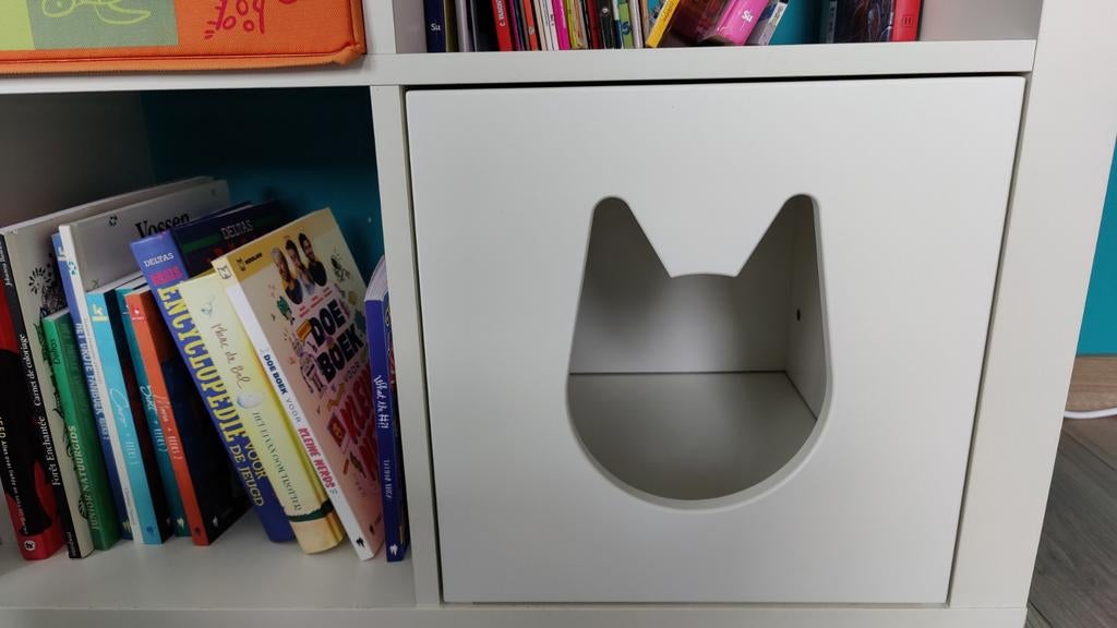 Ikea kallax kattenhuis, Enlèvement