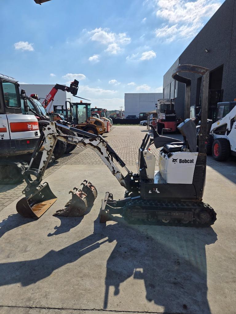 Bobcat E10, Articles professionnels, Enlèvement, Excavatrice