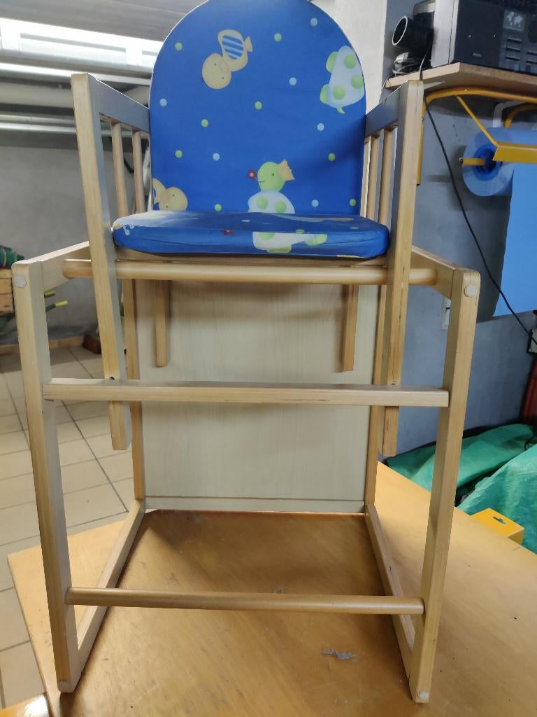A.V. Chaise pur bébé, Enlèvement, Utilisé, Chaise de table