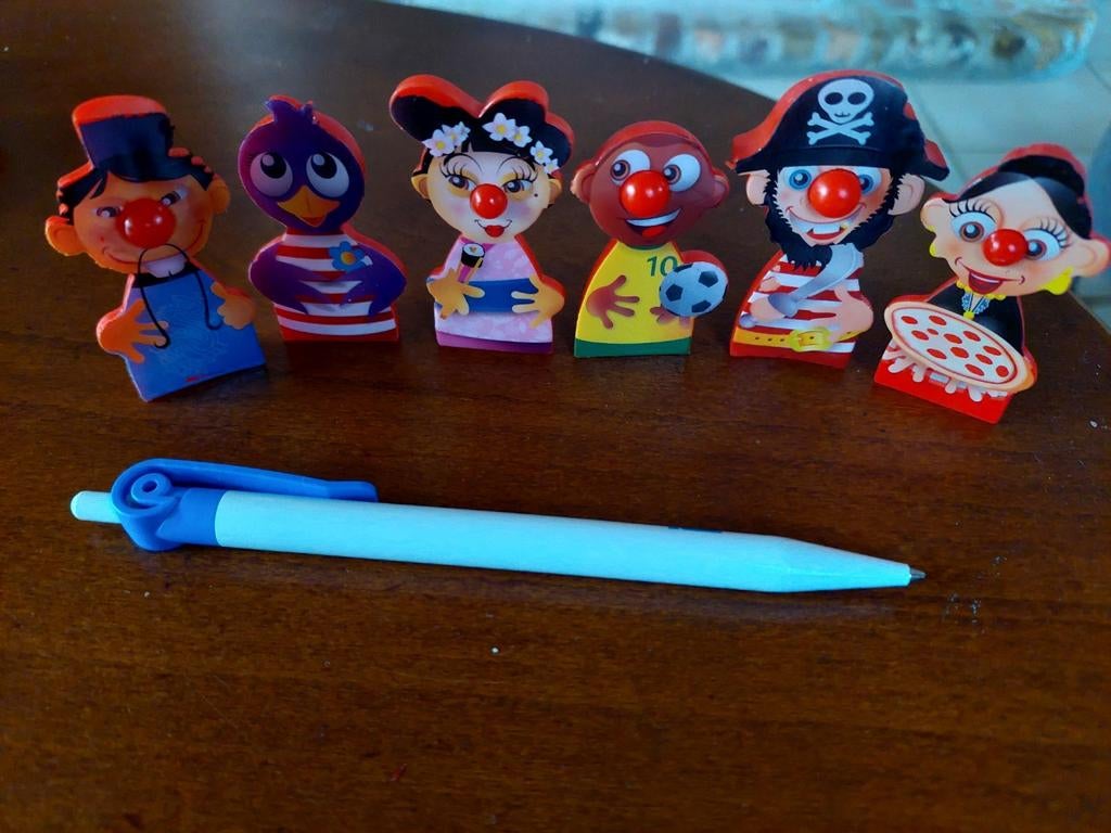 Efteling vingerpoppetjes chinees jet geisha voetballer piraa, Ophalen, Zo goed als nieuw