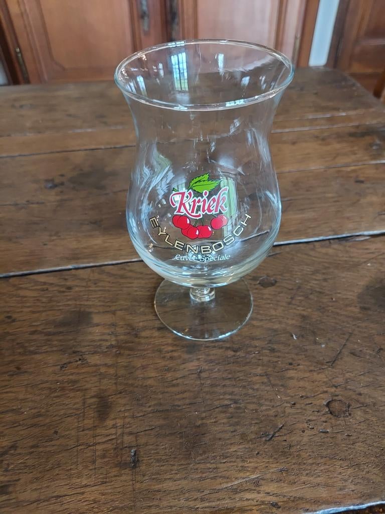 2 kriek glazen te koop, Enlèvement, Comme neuf