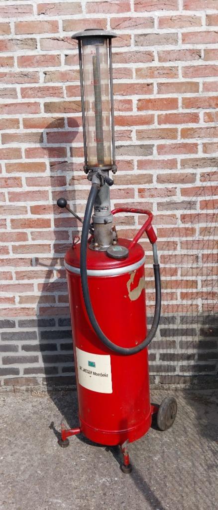 Werkende 2 takt benzinepomp, Verzamelen, Ophalen of Verzenden