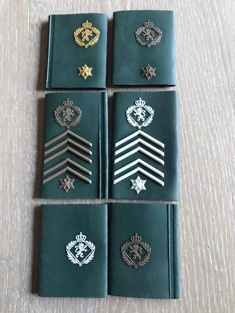 Graden KMS ( 1ste-2de-3de jaar ) dubbelzijdig, Verzamelen, Militaria | Algemeen, Verzenden