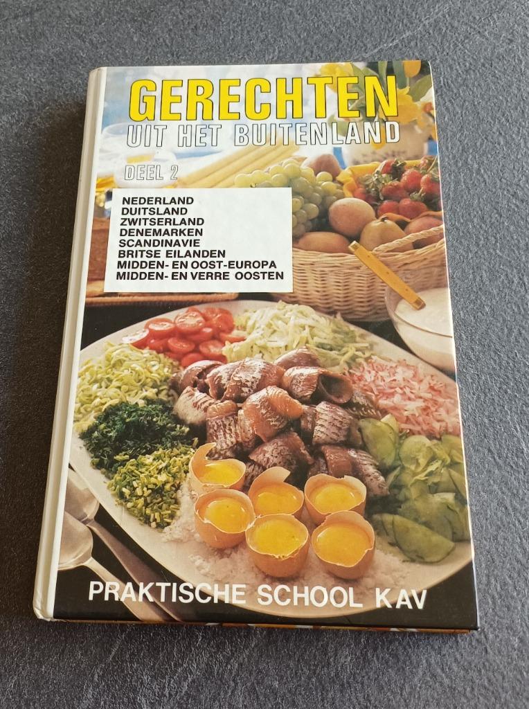 oude kookboek: gerechten uit het buitenland deel 2, Ophalen of Verzenden, Gelezen, Europa, Tapas, Hapjes en Dim Sum