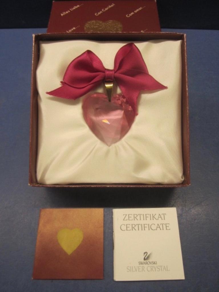 Swarovski Moederdag Hart 1992 Roze, Ophalen of Verzenden, Nieuw, Figuurtje