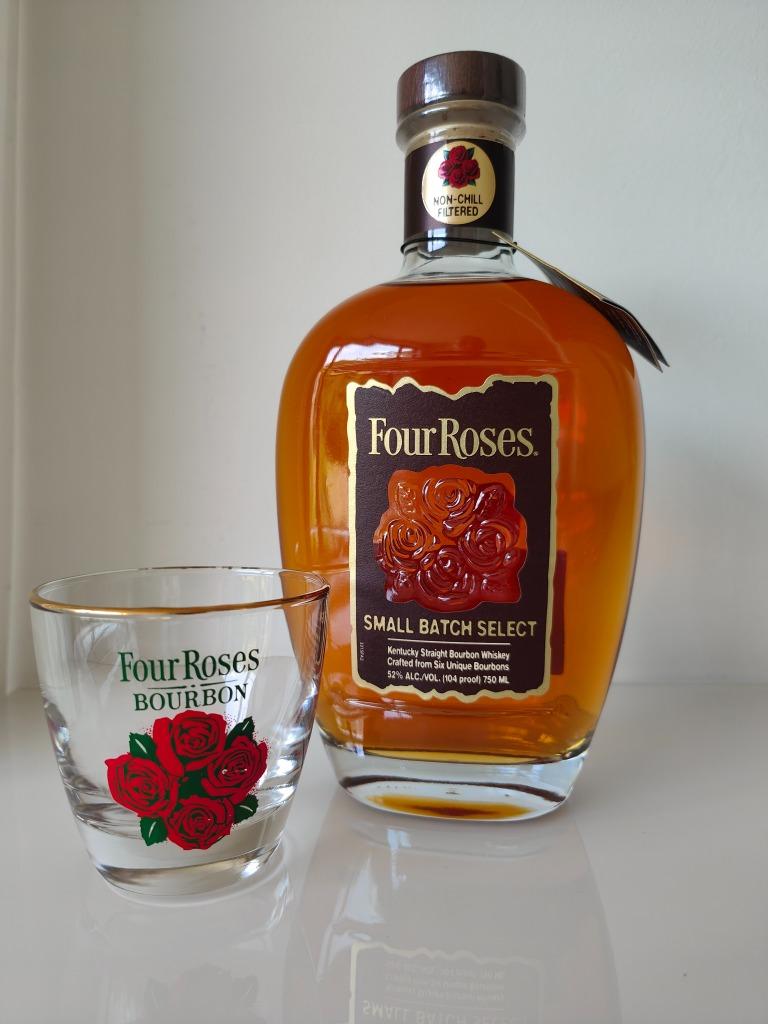 Four Roses Small Batch Select, 104 Proof, 750ml !! (Bizarre), Collections, Vins, Neuf, Autres types, Autres régions, Pleine, Enlèvement ou Envoi