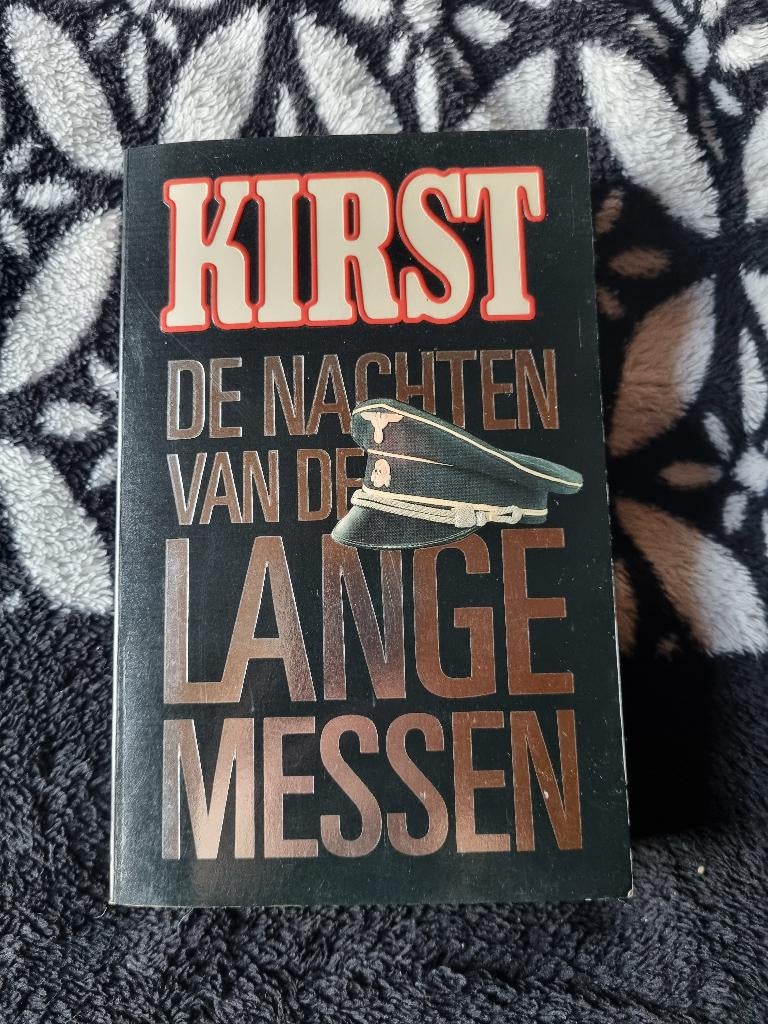 Boek - Kirst -  De nachten van de lange messen, Boeken, Ophalen of Verzenden, Algemeen, Hans helmut kirst, Gelezen