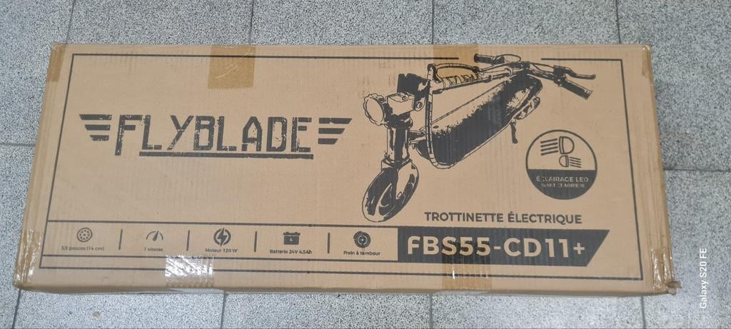 Nouveau scooter électrique Flyblade, Enlèvement